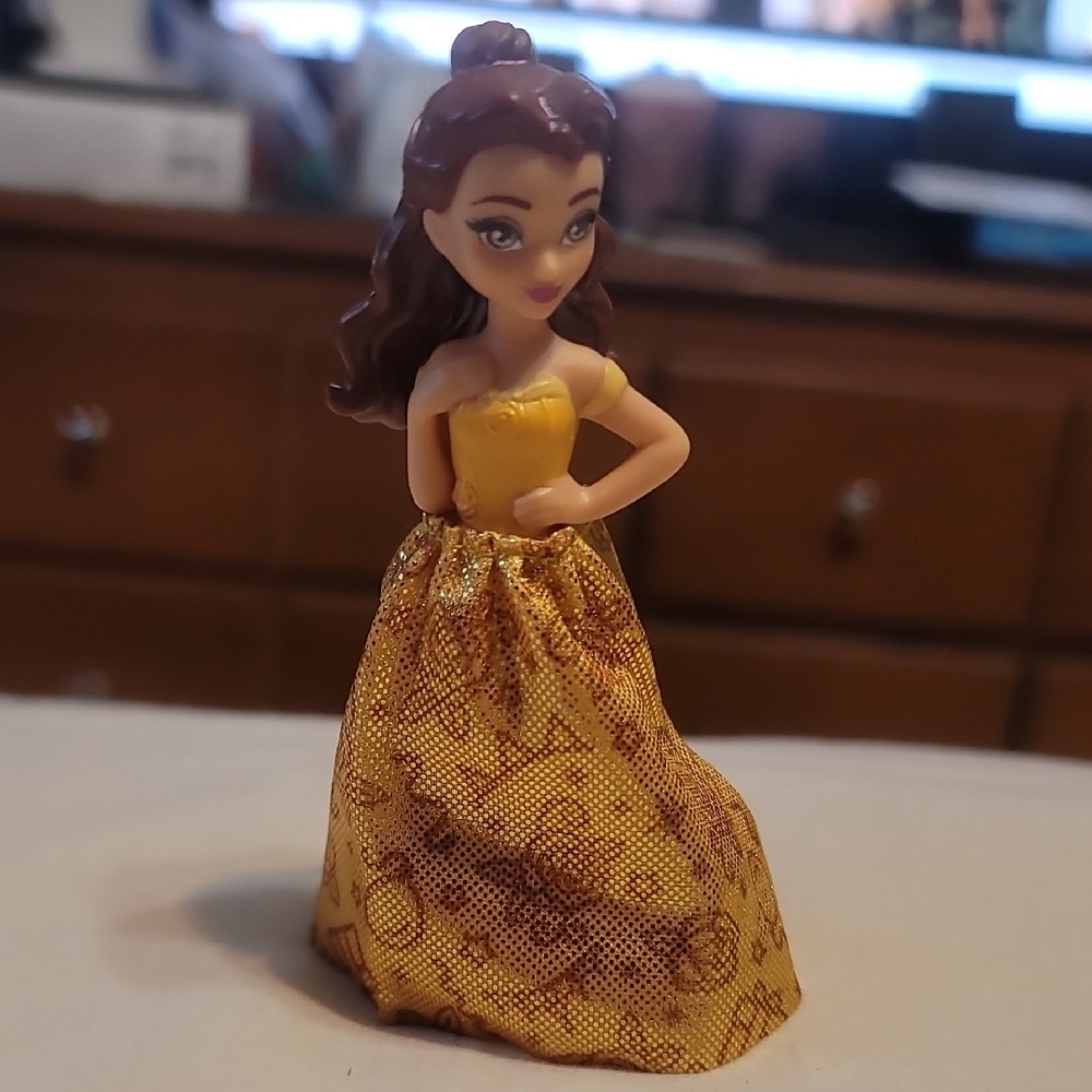 Disney Princess Belle Figurine in Yellow Dress